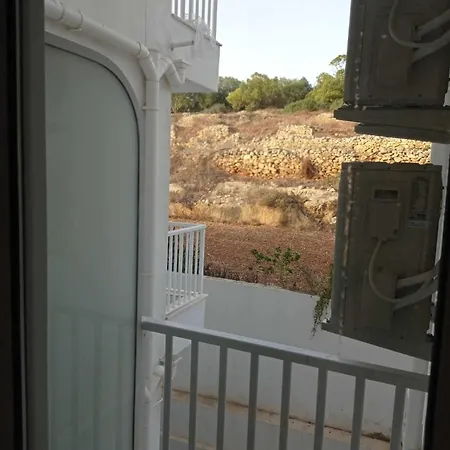 Poppy Court Private In Marsascala Gazde/Camere de închiriat Marsaskala